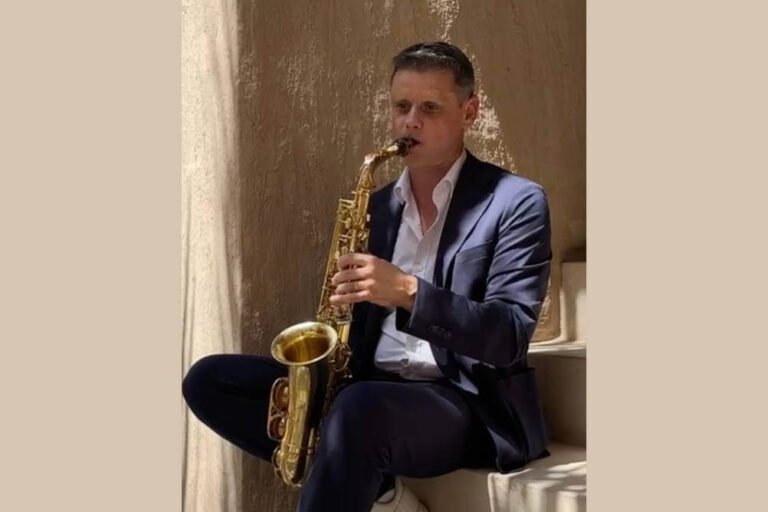 saxo-uae
