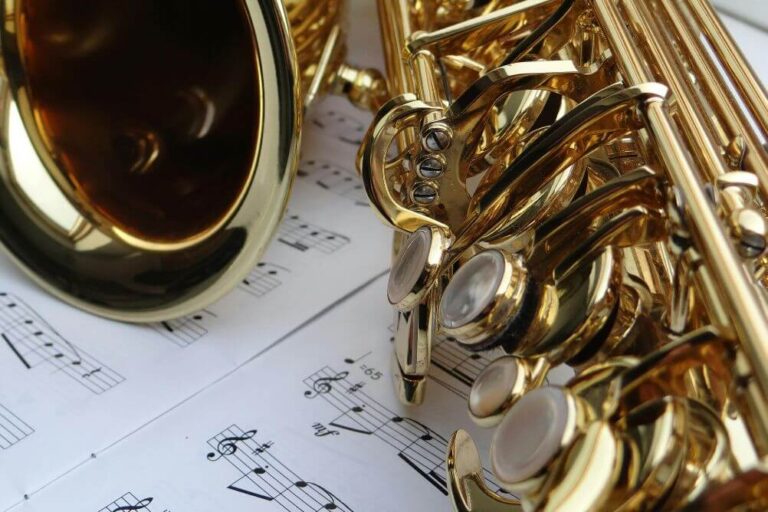Private saxophone lessons at home Jumeirah Dubai - ChrisOnSAX music tuition